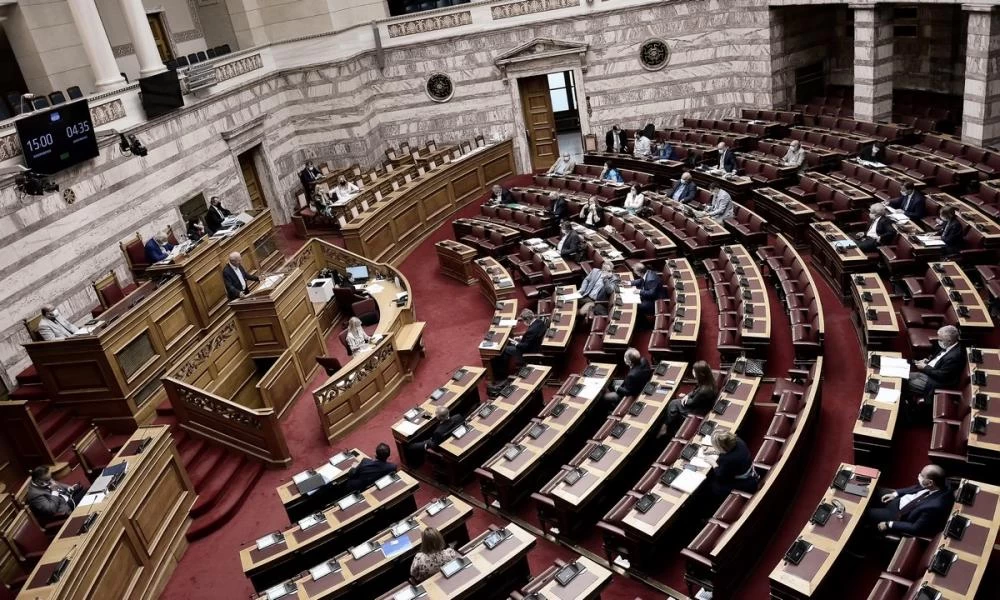 Αποχώρηση ΚΙΝΑΛ από την ψηφοφορία στη βουλή για το νομοσχέδιο της Υγείας